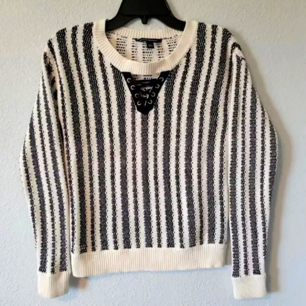 Rock and Republic Black white Striped V-Neck Laced Sweater S